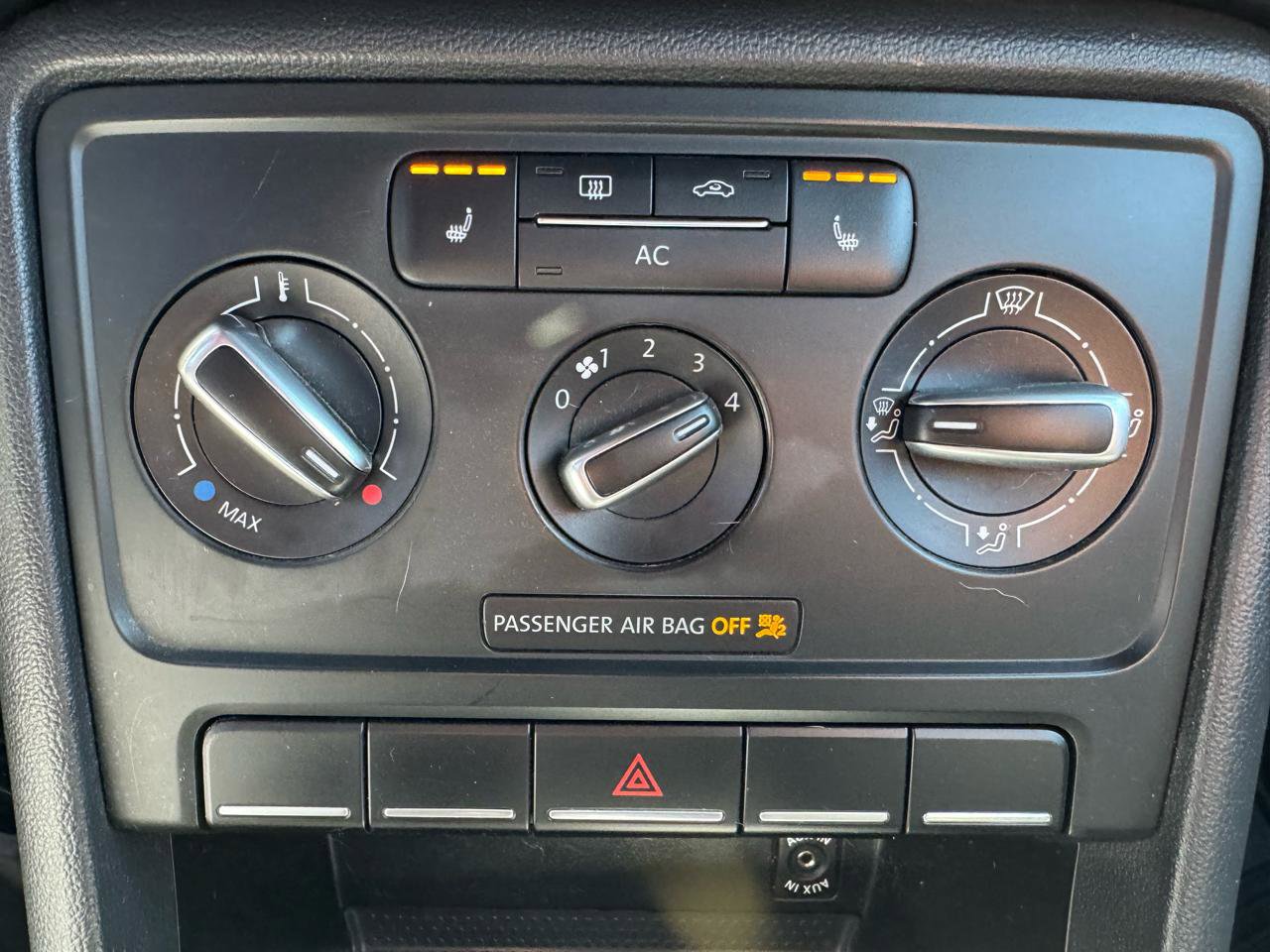 Used 2012 Volkswagen Beetle 2.5 image 19