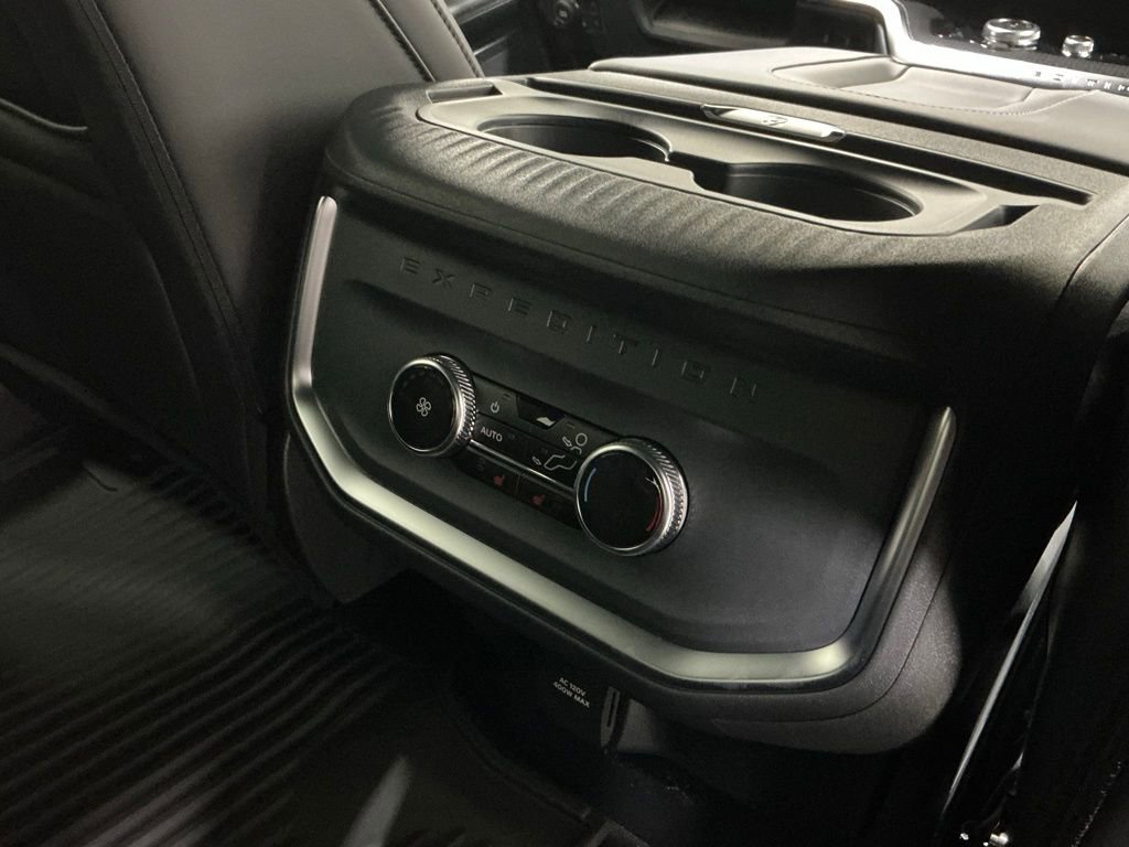 New 2026 Ford Expedition Platinum w/ Stealth Performance Package image 33