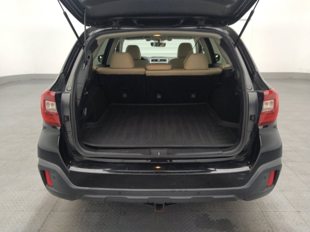 Used 2019 Subaru Outback 3.6R Limited AWD/4WD image 29