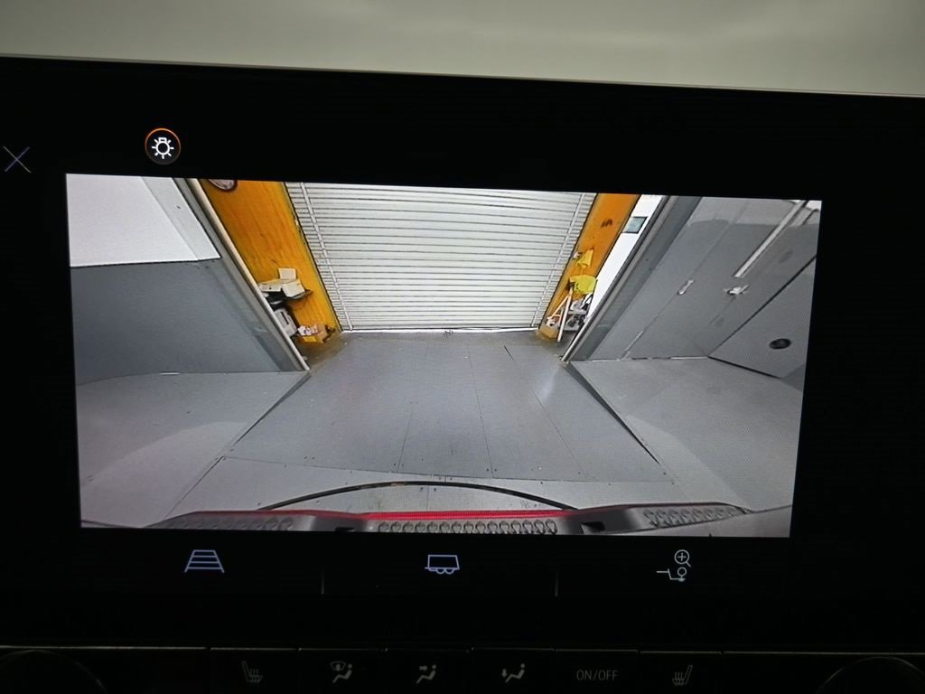 Used 2023 Chevrolet Colorado LT w/ LT Convenience Package II image 19