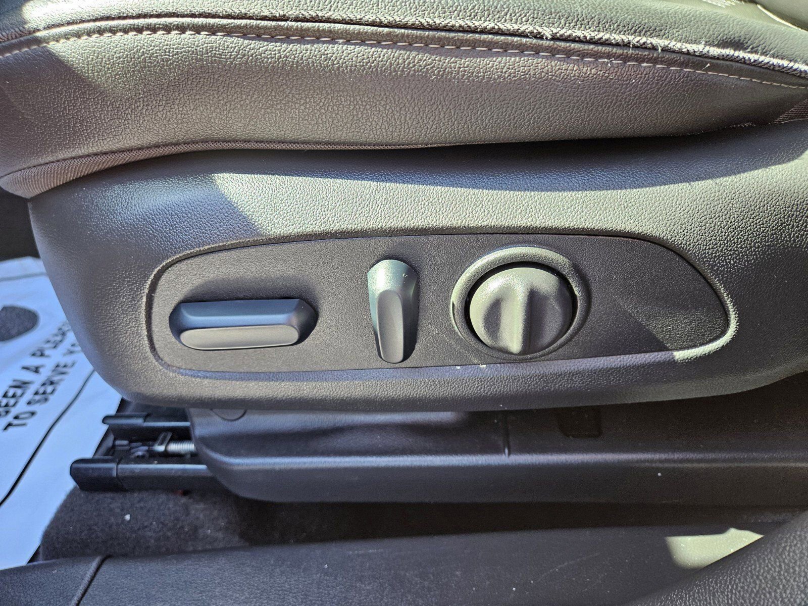 Used 2024 Buick Encore GX Sport Touring w/ Comfort Package image 9