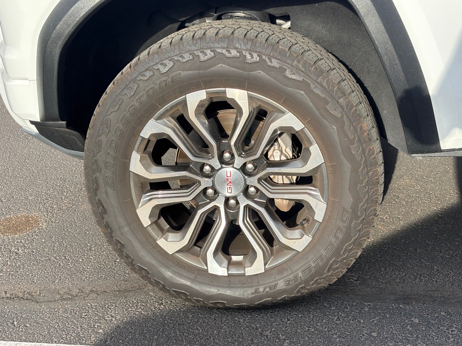 Used 2025 GMC Canyon Denali AWD/4WD image 6