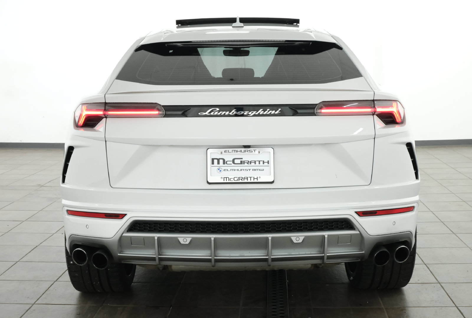 Used 2020 Lamborghini Urus AWD/4WD image 5