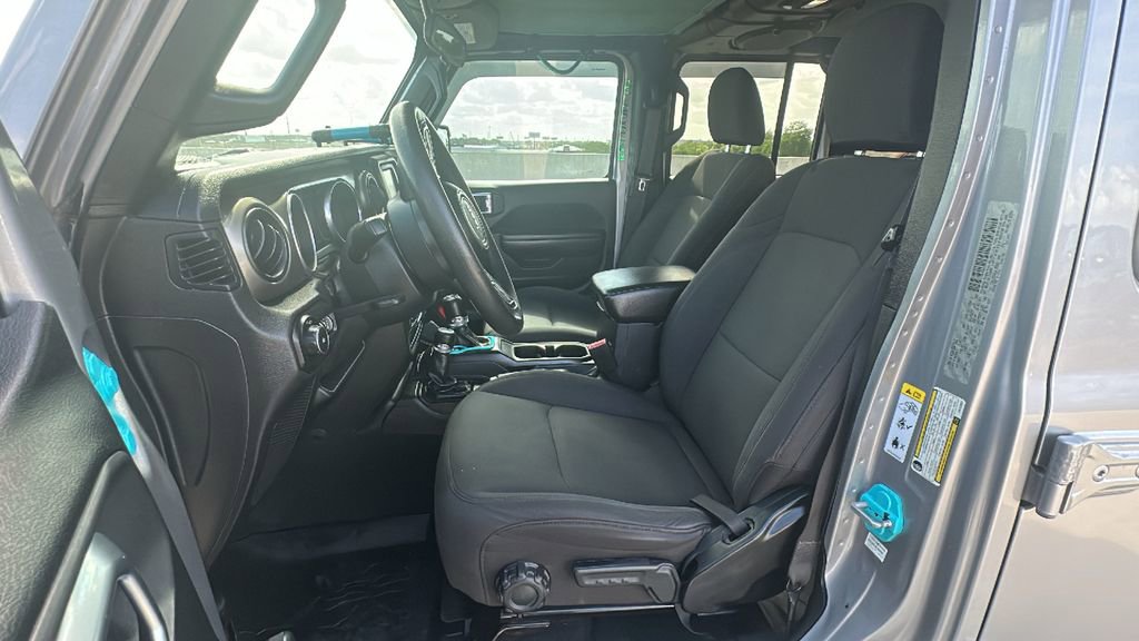 Used 2018 Jeep Wrangler Unlimited Sport image 4
