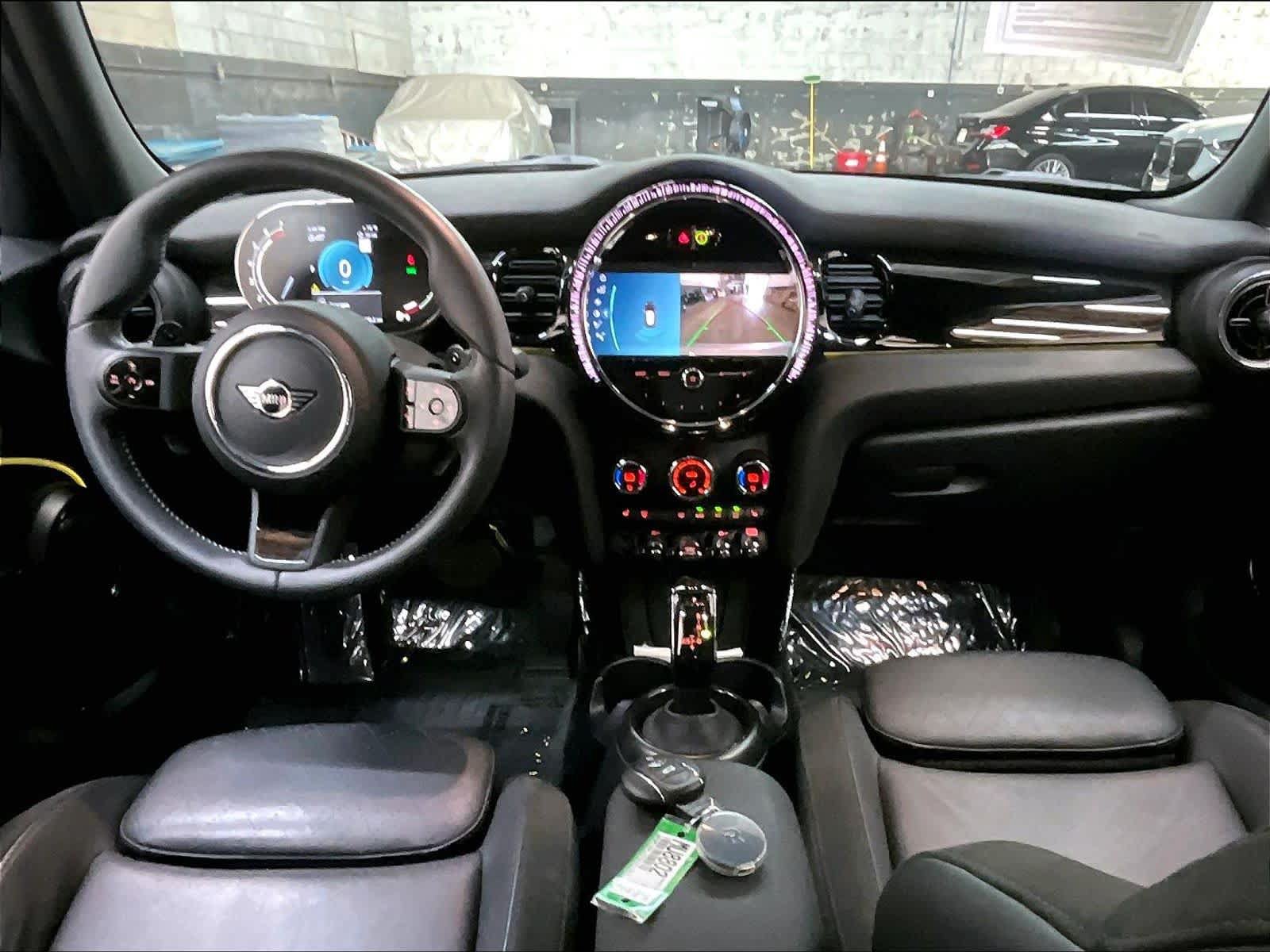 Used 2024 MINI Cooper S w/ Signature Upholstery Package FWD image 18