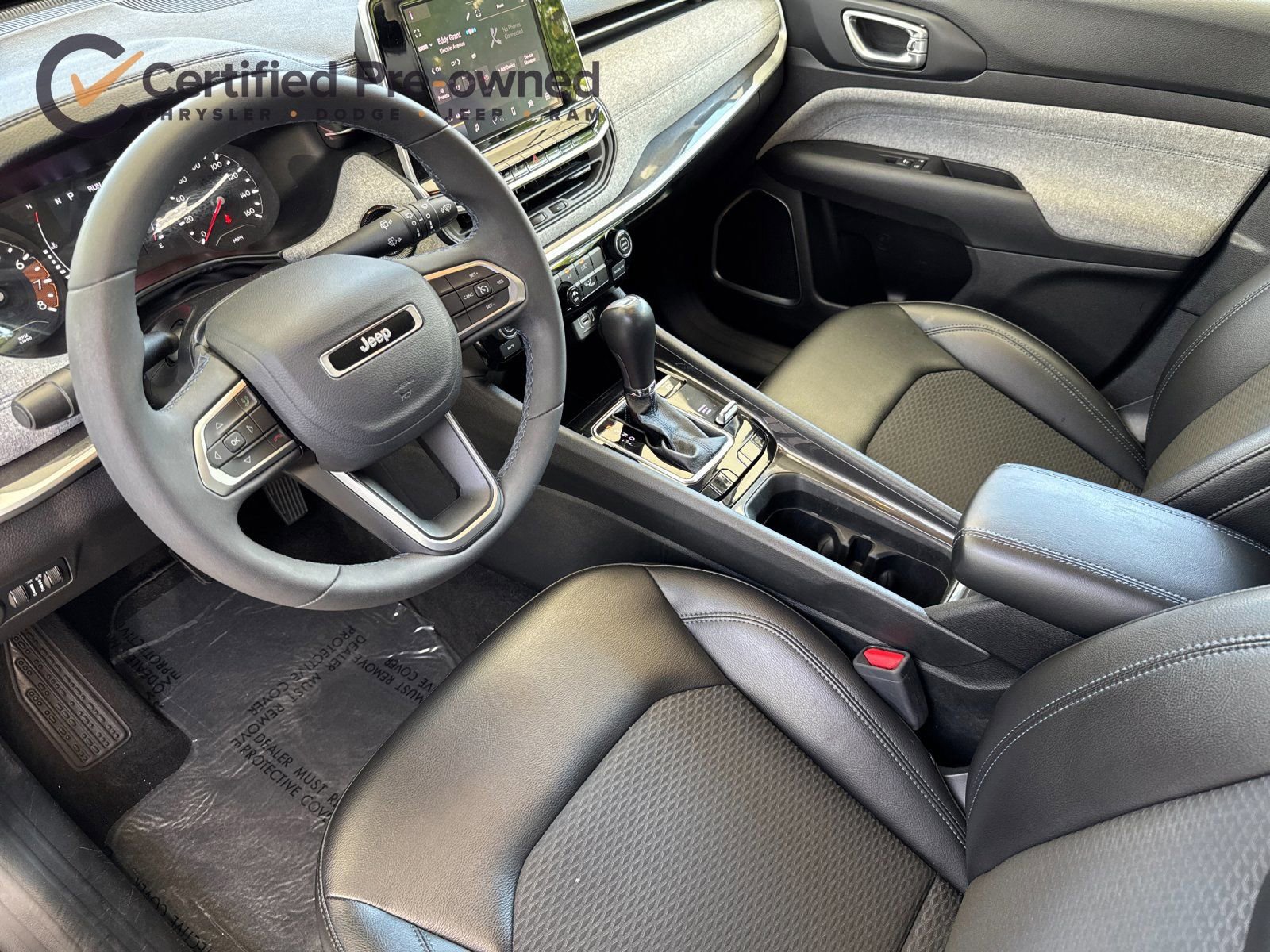 Certified 2022 Jeep Compass Latitude image 11