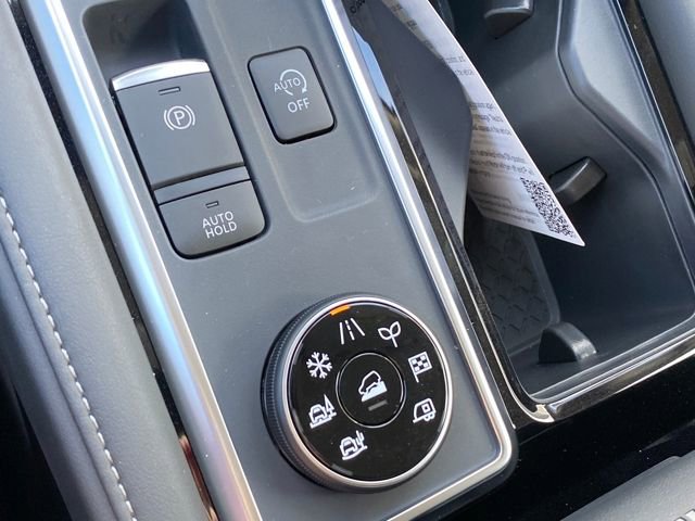 New 2026 Nissan Pathfinder SL image 19