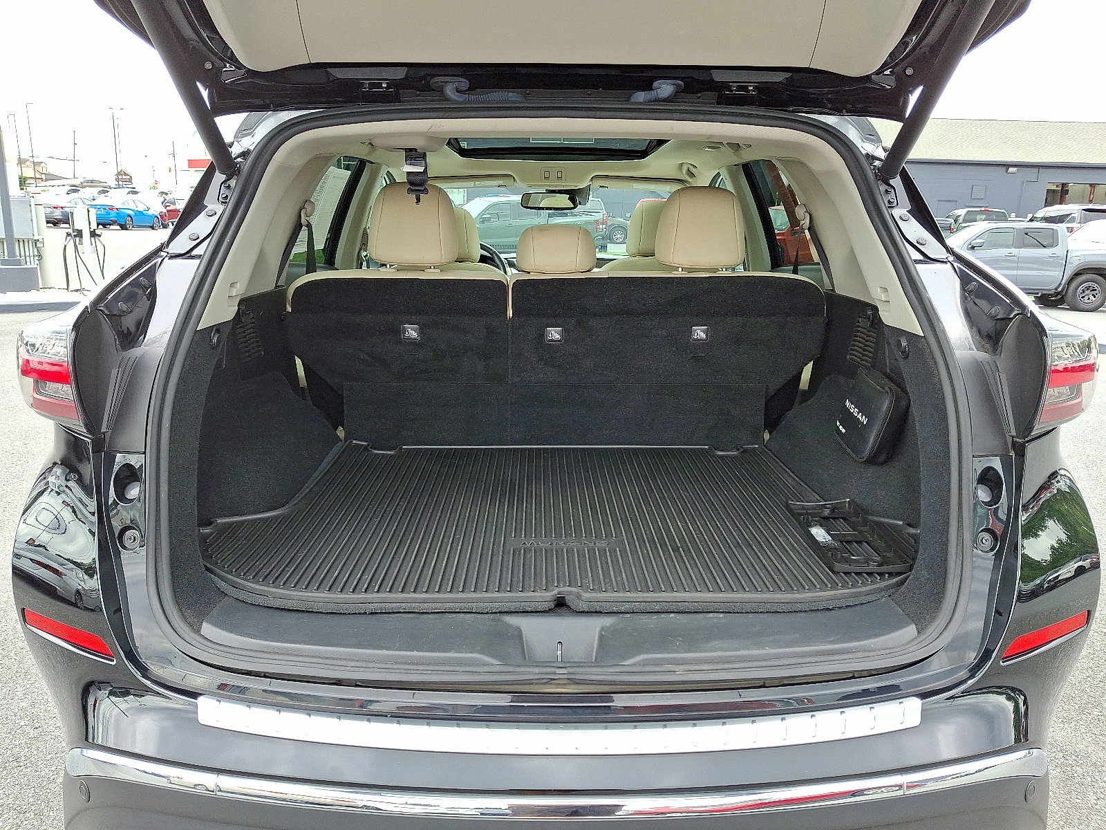 Certified 2023 Nissan Murano Platinum w/ Cargo Package AWD/4WD image 31