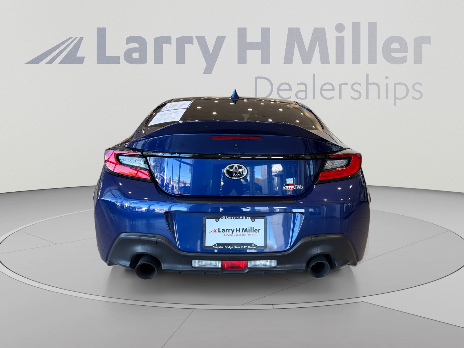 Used 2024 Toyota GR86 Premium w/ Performance Package RWD image 4