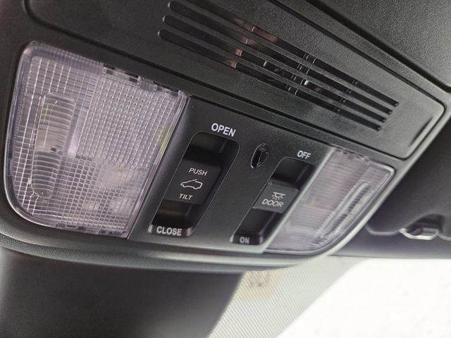 Used 2024 Honda Odyssey Sport image 28