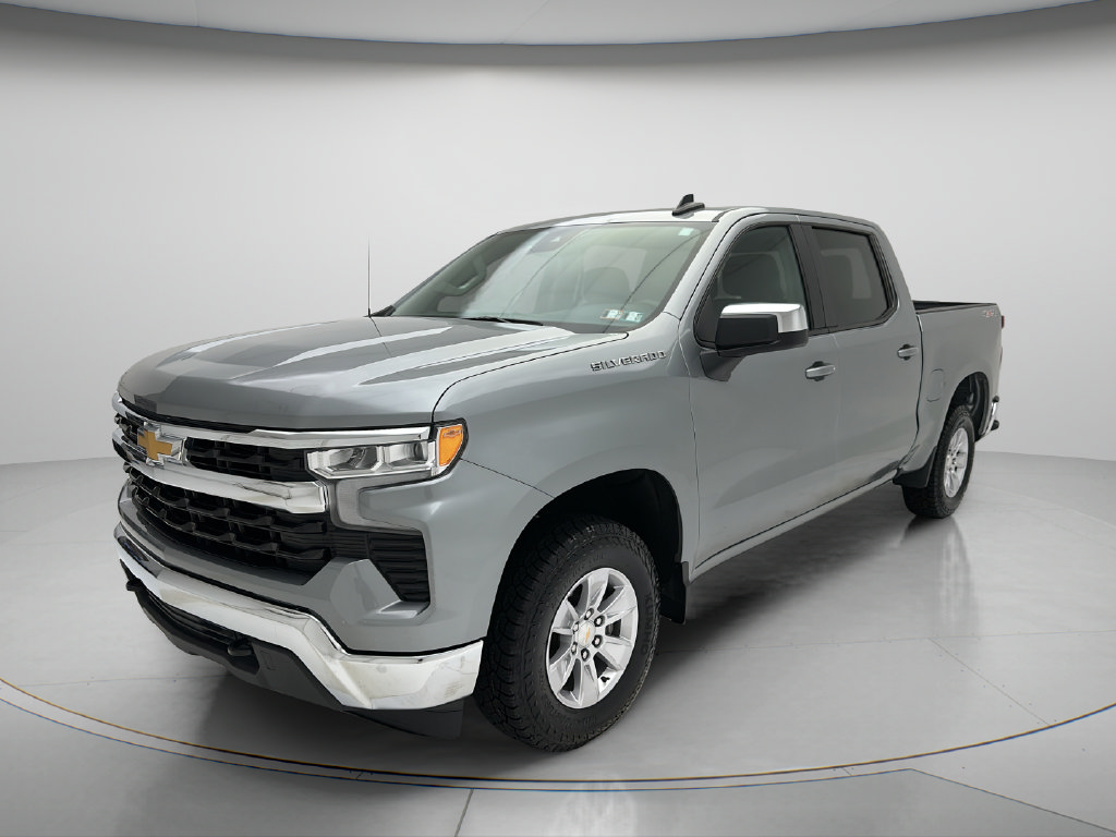 Used 2026 Chevrolet Silverado 1500 LT AWD/4WD image 3
