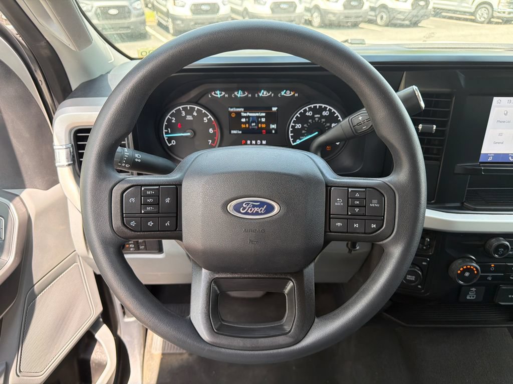 Used 2025 Ford F250 XLT AWD/4WD image 23