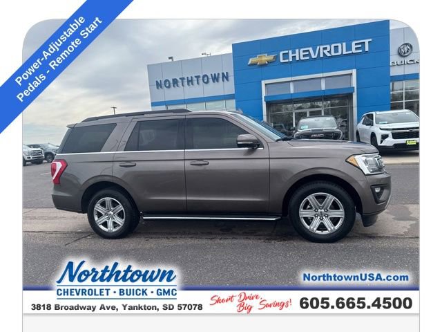 Used 2019 Ford Expedition XLT w/ Equipment Group 202A AWD/4WD image 7