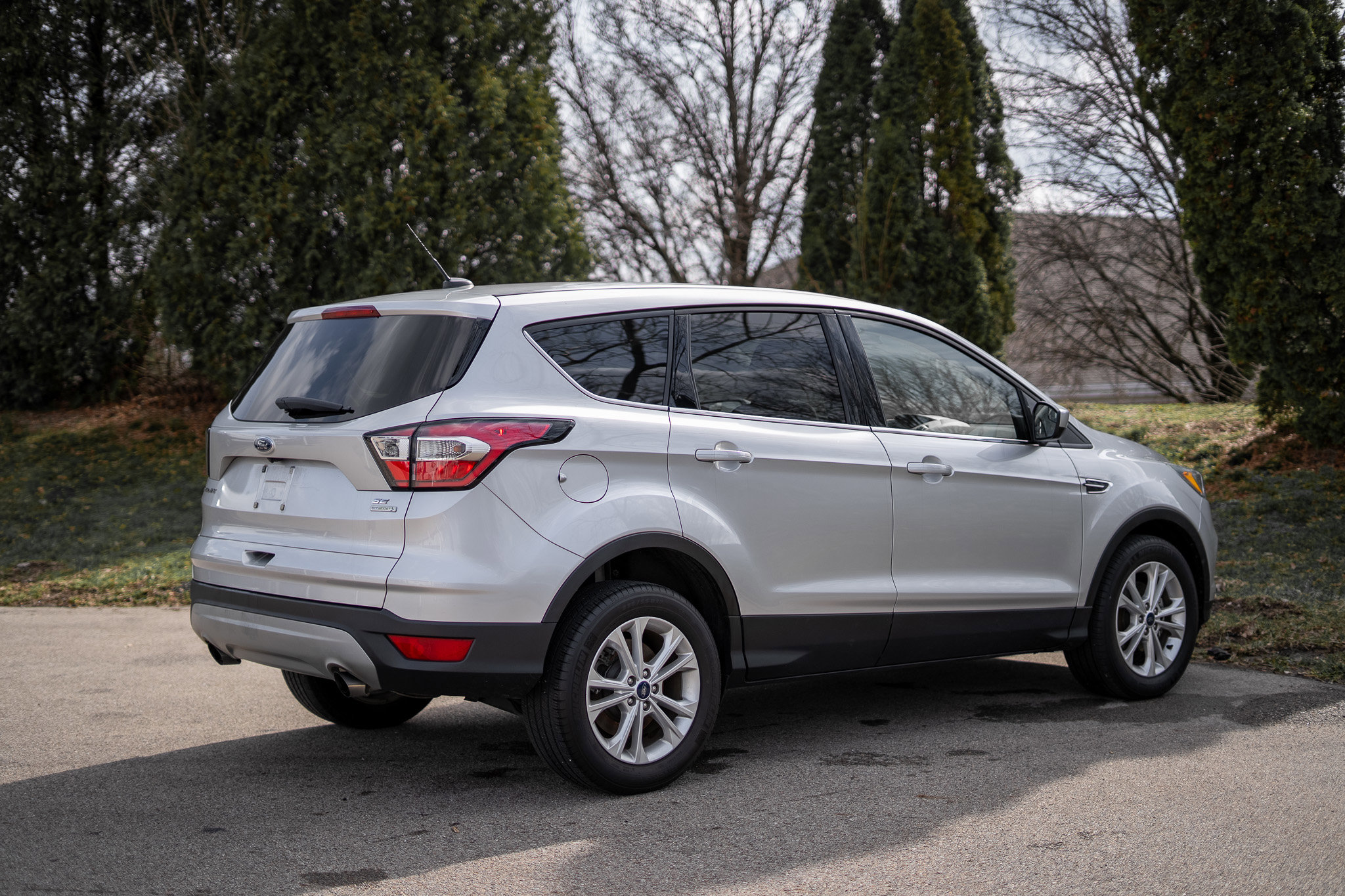 Used 2017 Ford Escape SE image 5