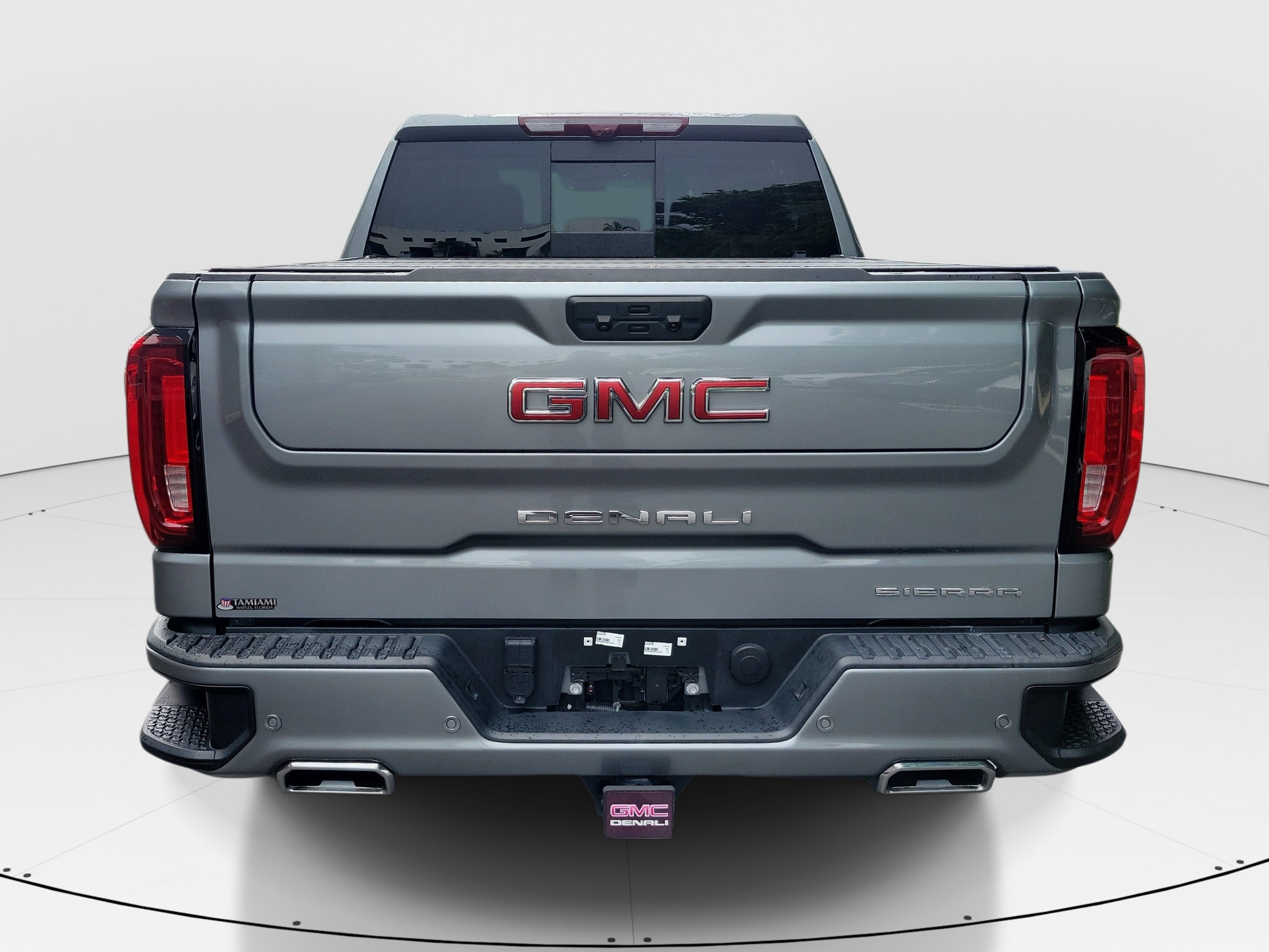 Used 2024 GMC Sierra 1500 Denali w/ Denali Reserve Package AWD/4WD image 5