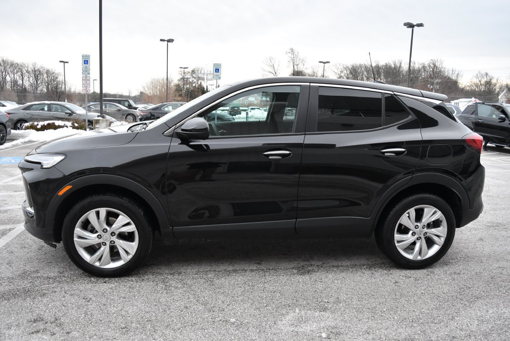 Used 2025 Buick Encore GX Preferred AWD/4WD image 4