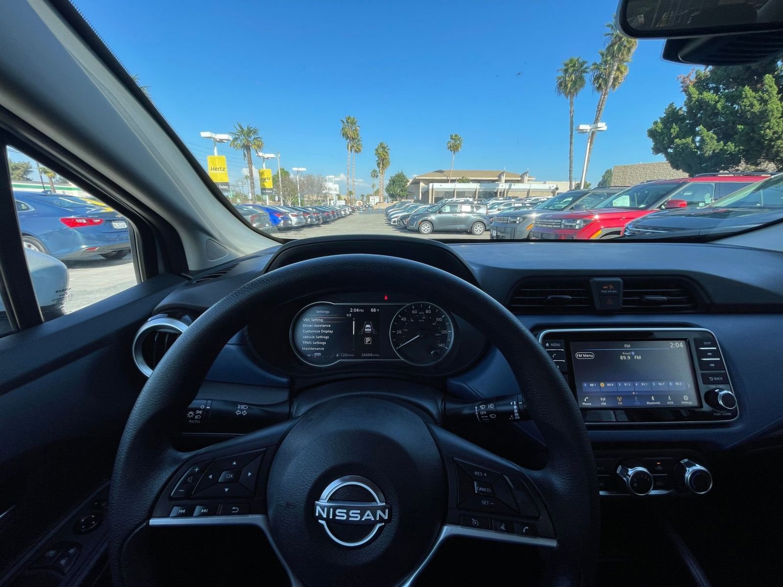 Used 2025 Nissan Versa SV image 37