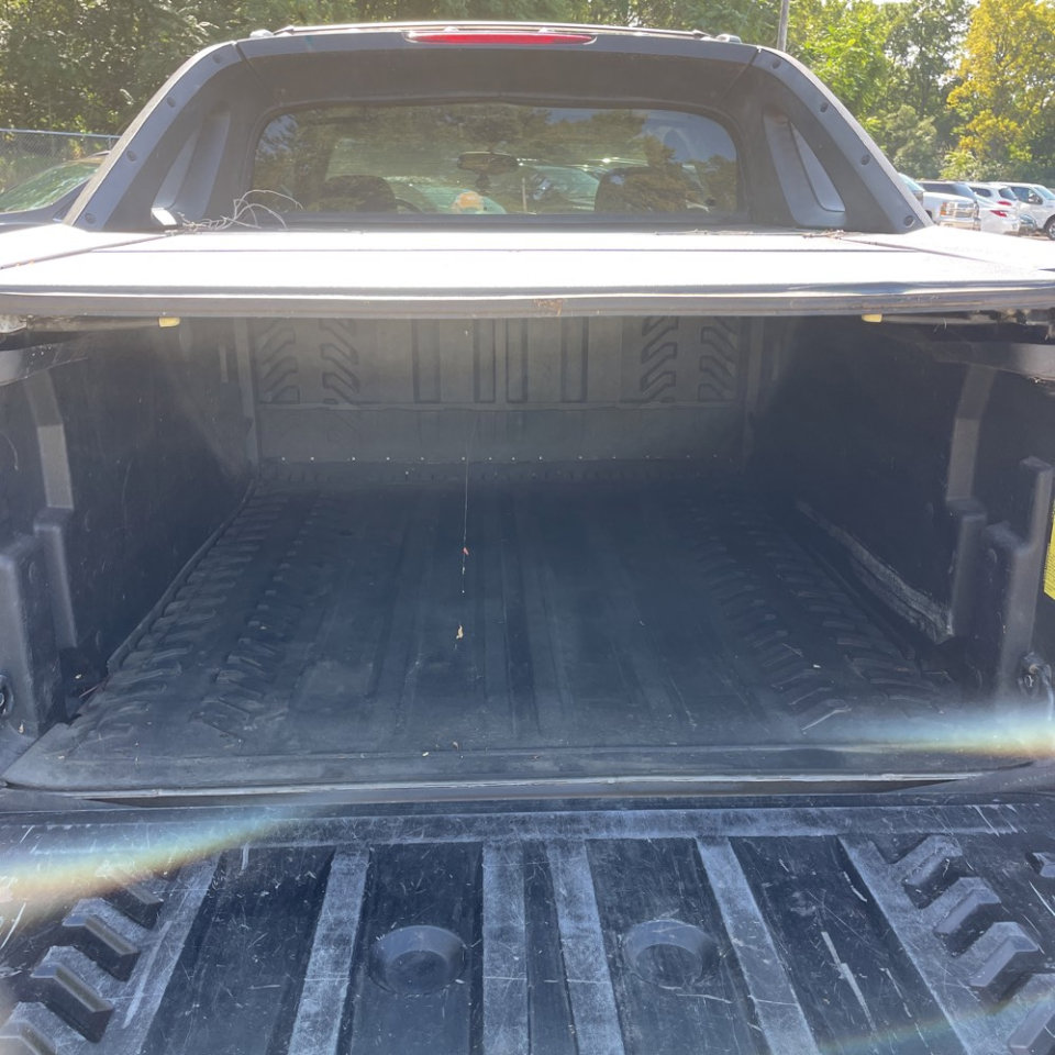 Used 2006 Chevrolet Avalanche LS image 9