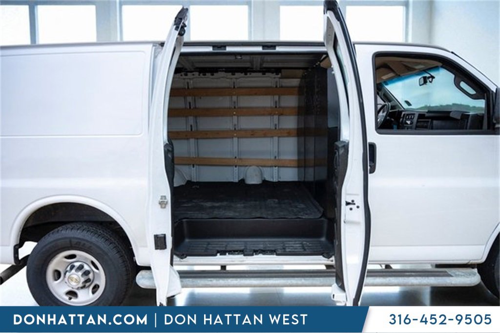 Used 2023 Chevrolet Express 2500 w/ Driver Convenience Package image 21