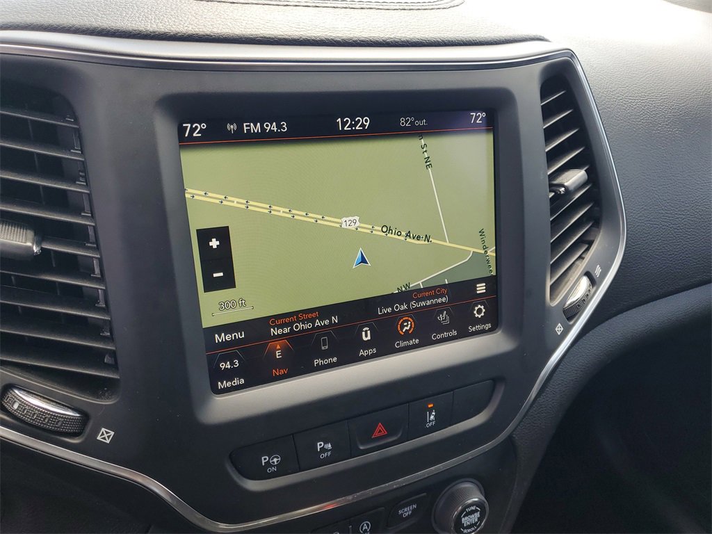 Used 2023 Jeep Cherokee Altitude Lux image 21