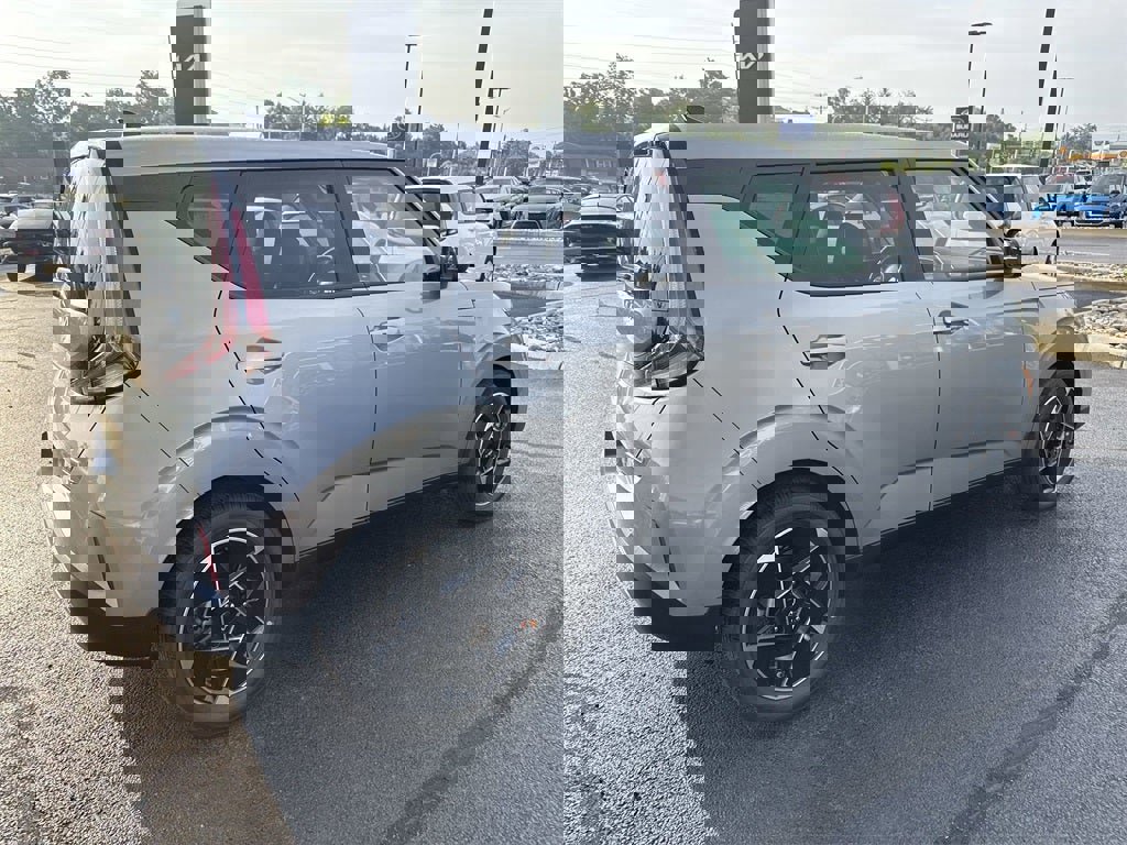 New 2025 Kia Soul EX image 4