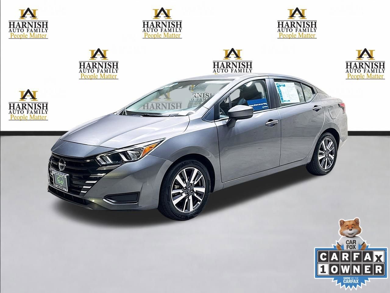 Used 2024 Nissan Versa SV image 1