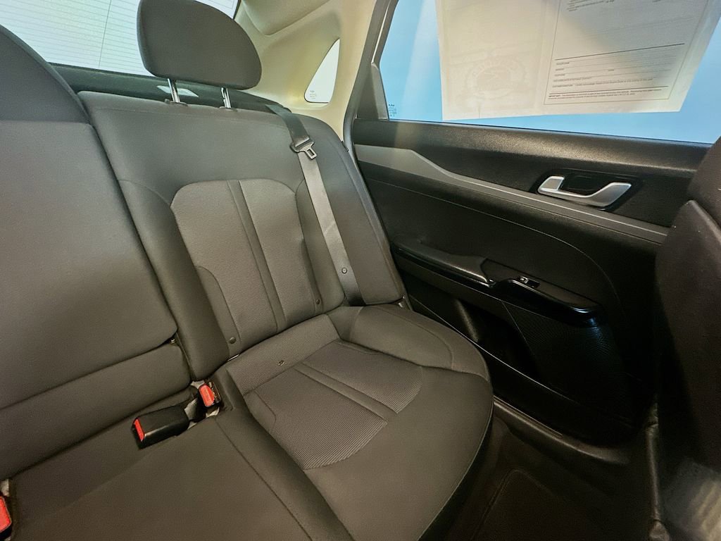 Used 2022 Kia K5 LXS AWD/4WD image 14