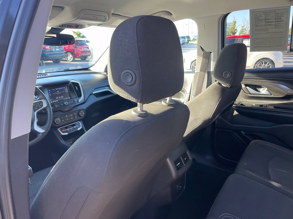 Used 2024 GMC Terrain SLE AWD/4WD image 23