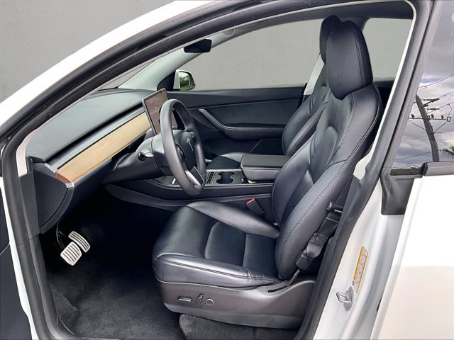 Used 2022 Tesla Model Y Performance AWD/4WD image 24