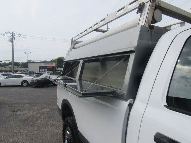 Used 2018 RAM 2500 Tradesman w/ Chrome Appearance Group AWD/4WD image 22