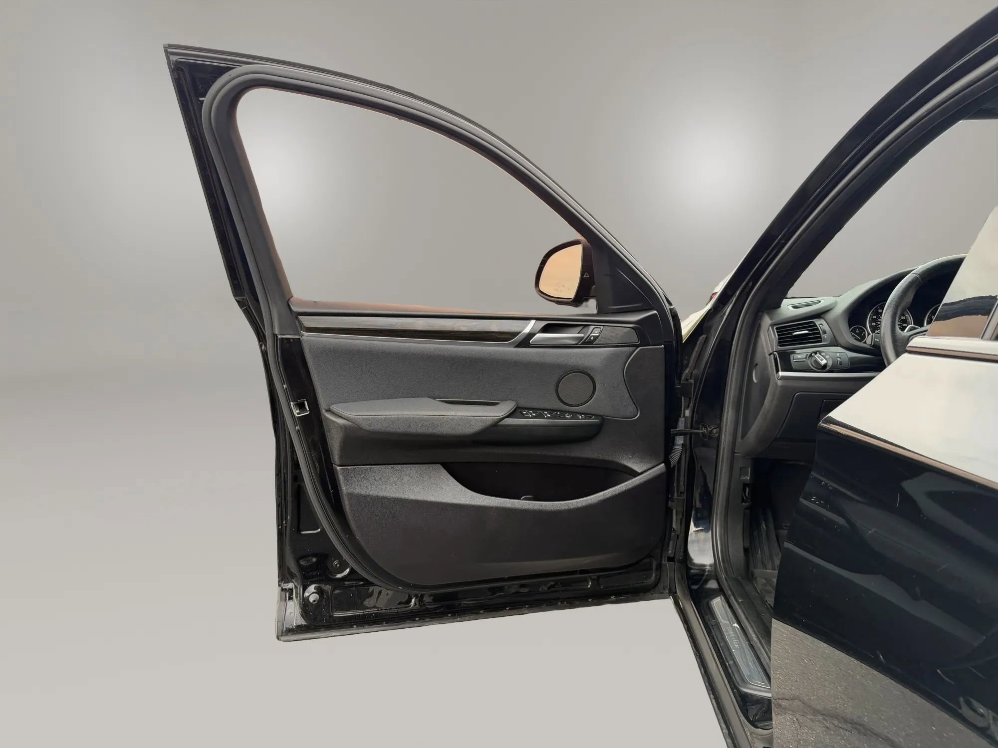 Used 2018 BMW X4 xDrive28i image 13