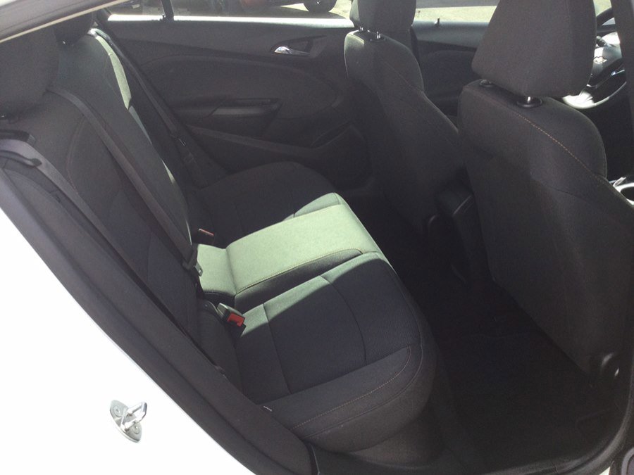 Used 2017 Chevrolet Cruze LS FWD image 21