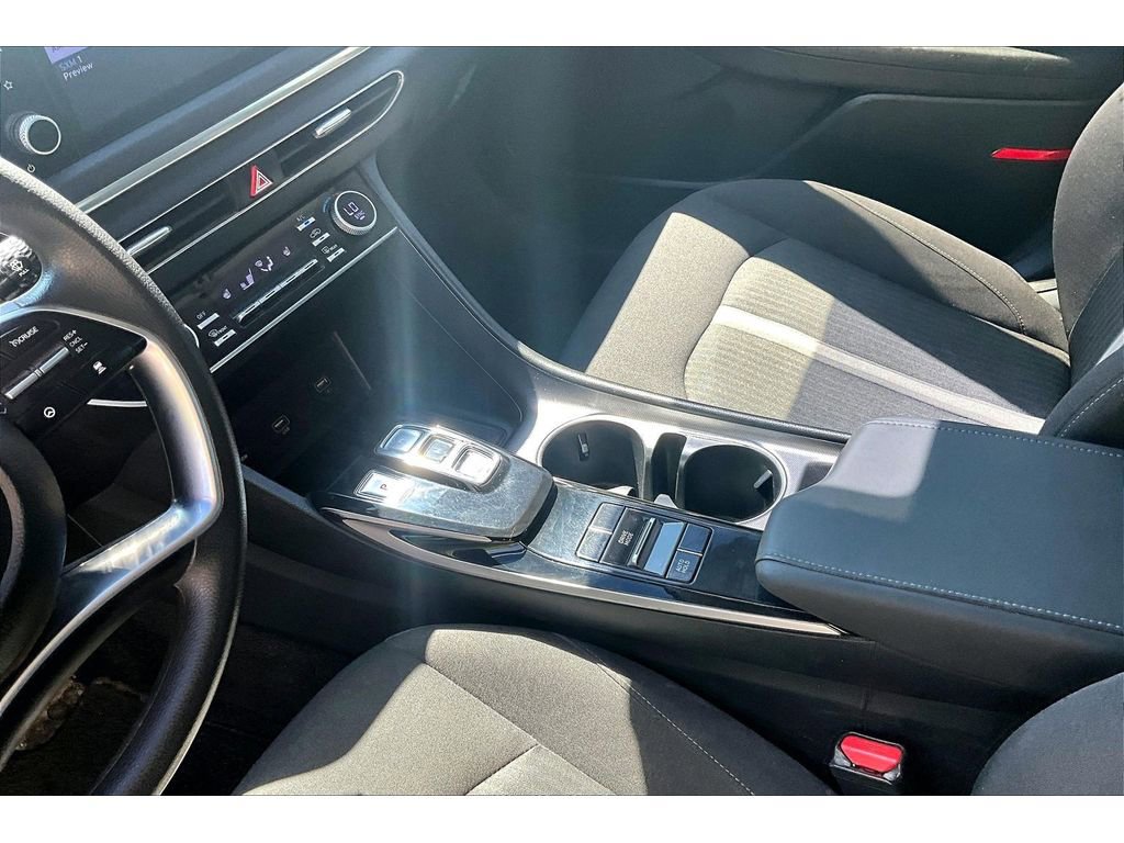 Used 2022 Hyundai Sonata SEL w/ Cargo Package image 16