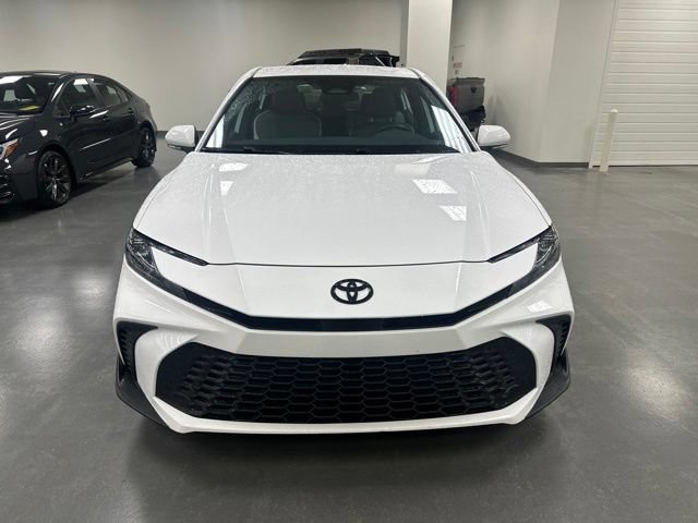 Used 2026 Toyota Camry SE FWD image 2