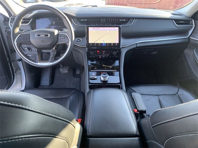 Used 2023 Jeep Grand Cherokee Limited image 21