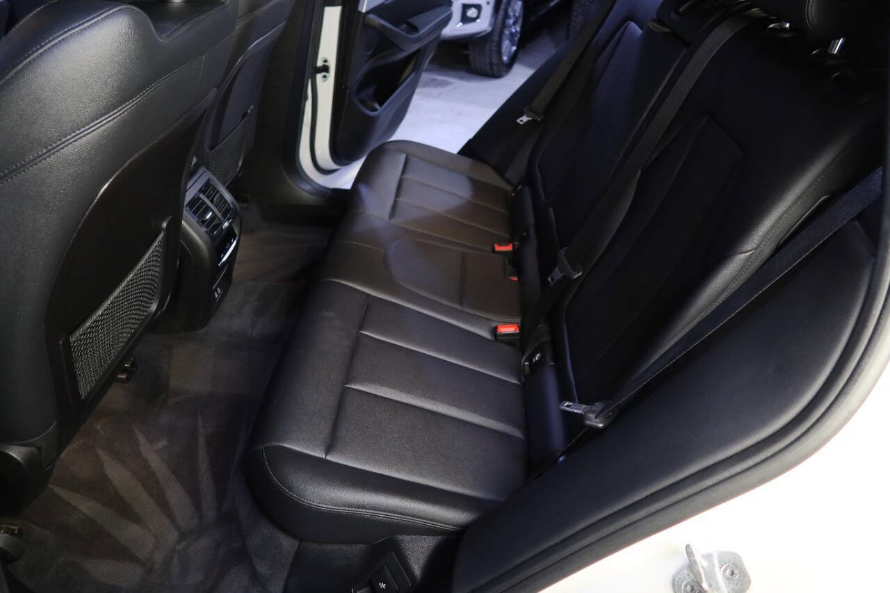 Used 2021 BMW X3 xDrive30i w/ Convenience Package image 17