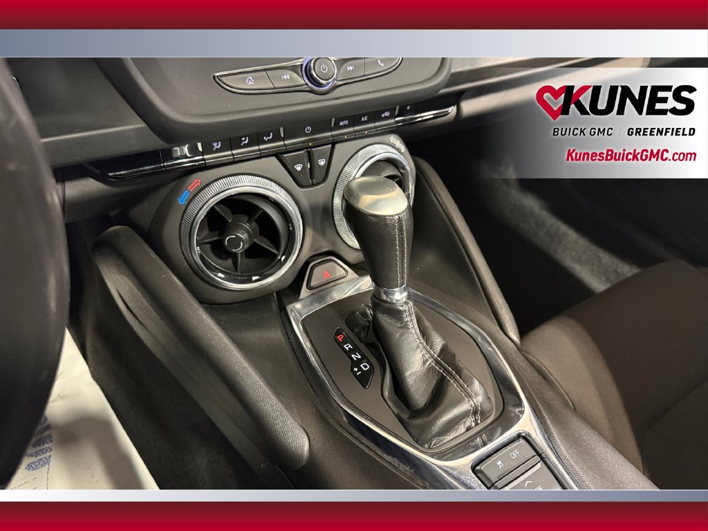 Used 2023 Chevrolet Camaro LT RWD image 27