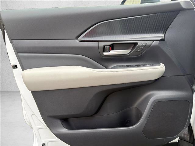 New 2026 Toyota Grand Highlander AWD Hybrid image 11
