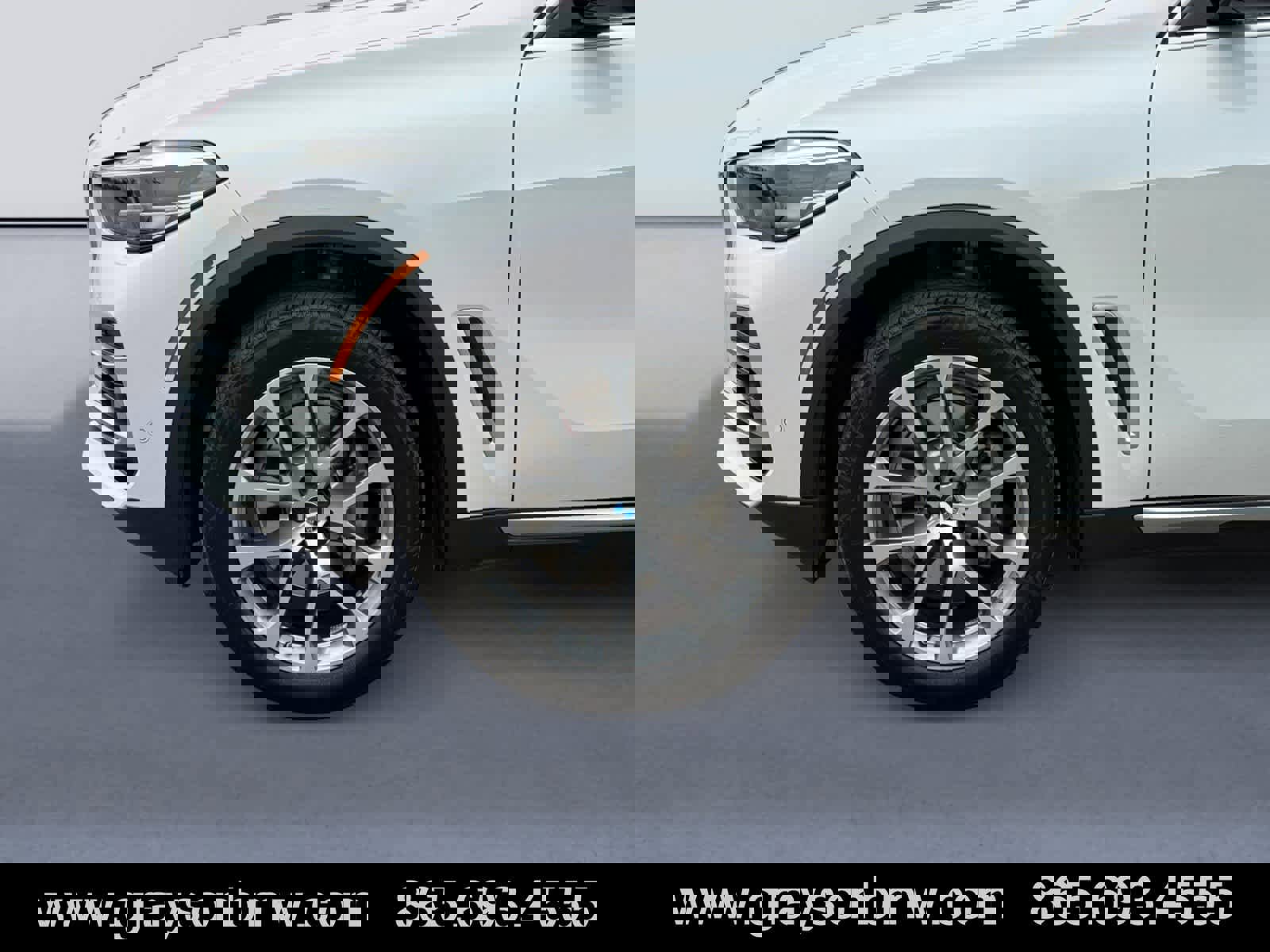 Used 2023 BMW X5 xDrive40i w/ Luxury Seating Package image 9