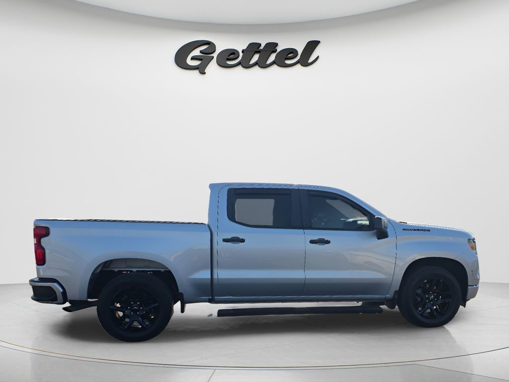 Used 2022 Chevrolet Silverado 1500 Custom w/ LPO, Dark Essentials Package image 4