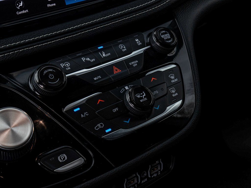 Used 2023 Chrysler Pacifica Touring-L w/ S Appearance Package image 20