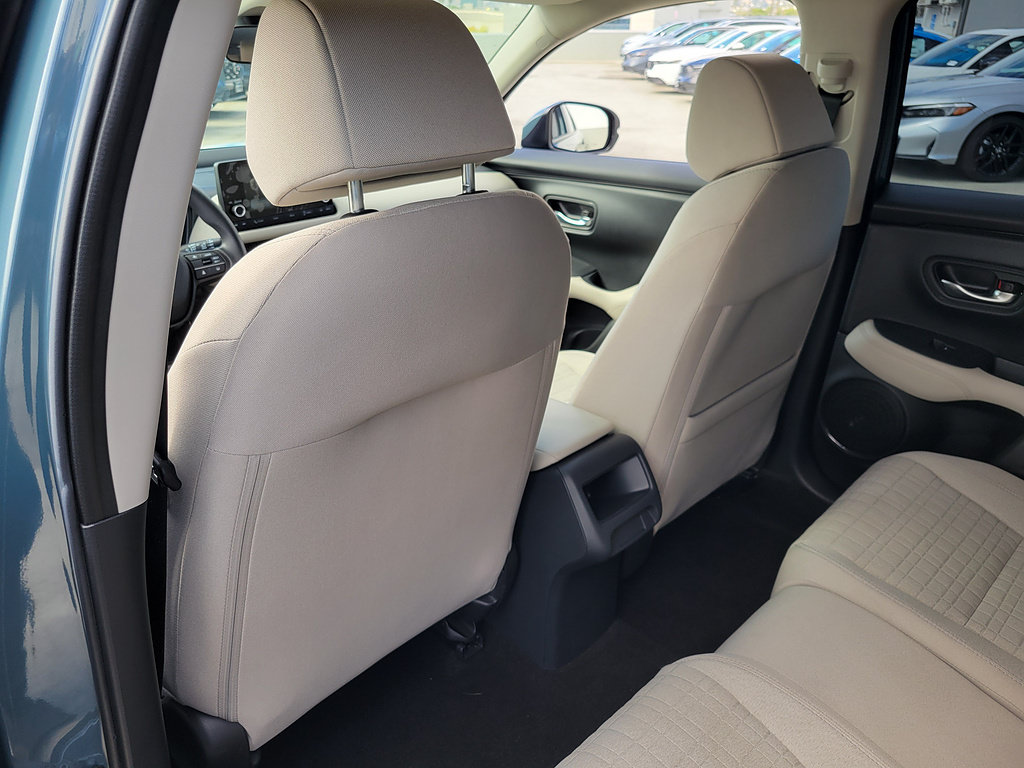 Used 2025 Honda HR-V LX image 12