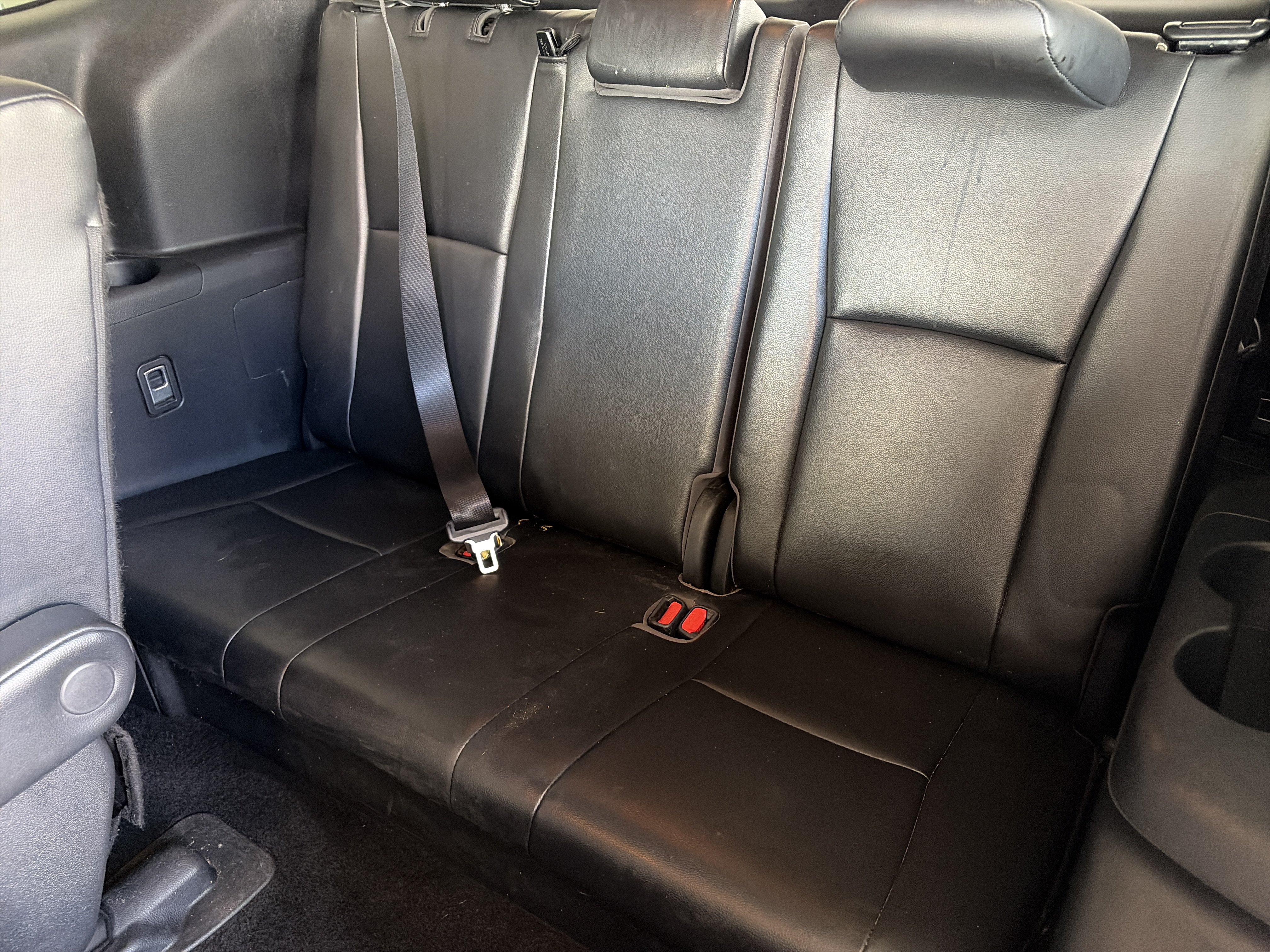 Used 2022 Toyota Highlander XLE FWD image 10