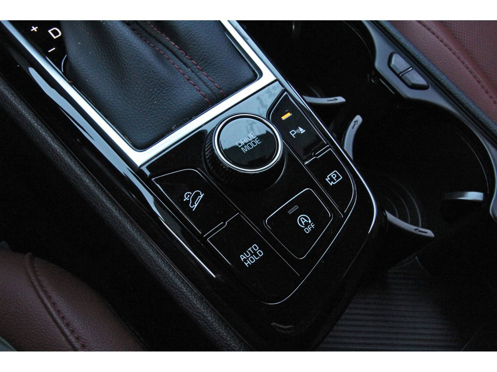 Used 2025 Kia Sportage SX image 28