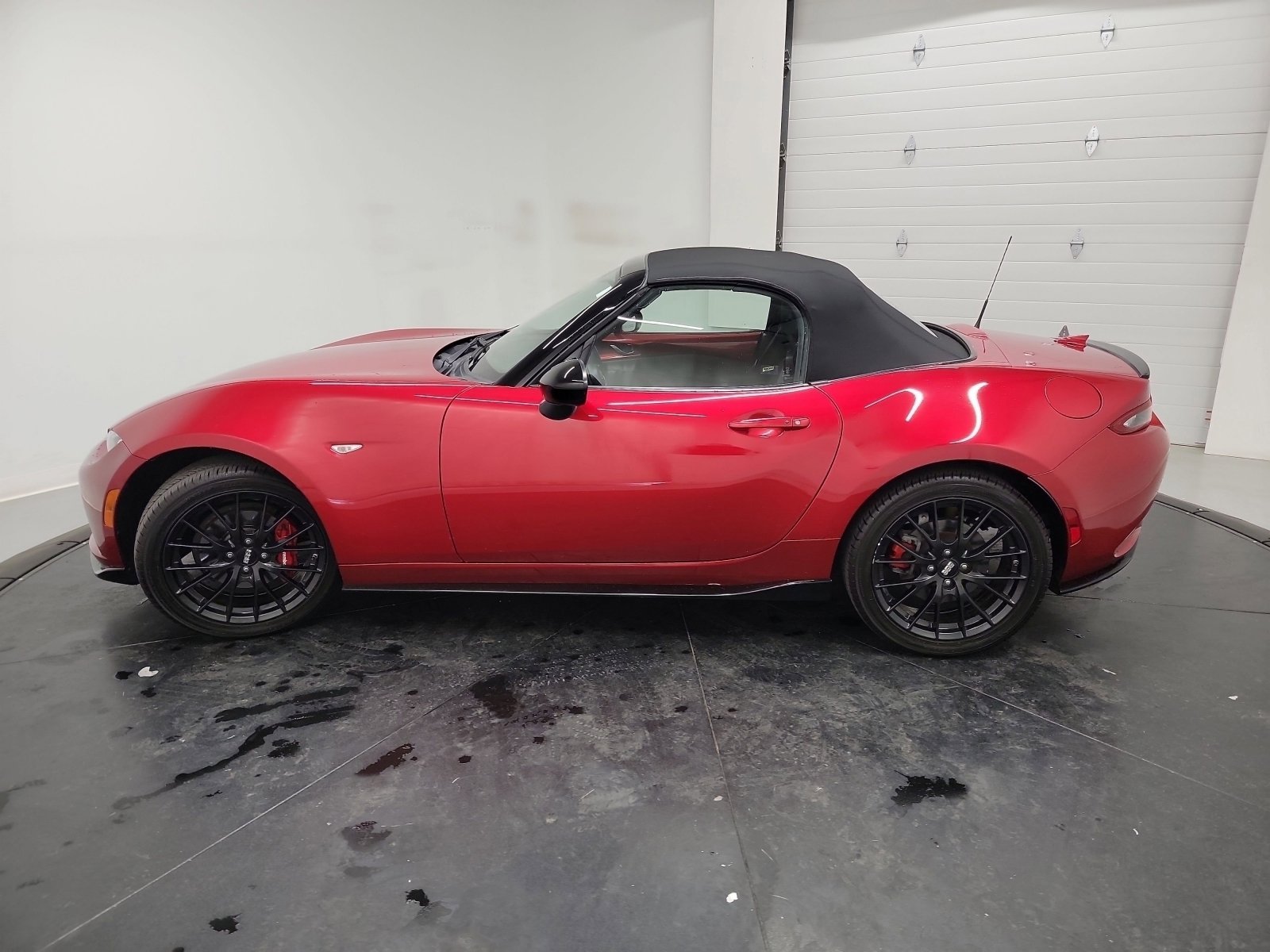 Used 2016 MAZDA MX-5 Miata Club w/ Brembo/BBS Package RWD image 4