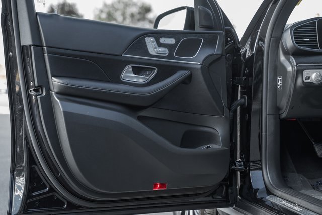 Certified 2025 Mercedes-Benz GLE 450e 4MATIC image 37