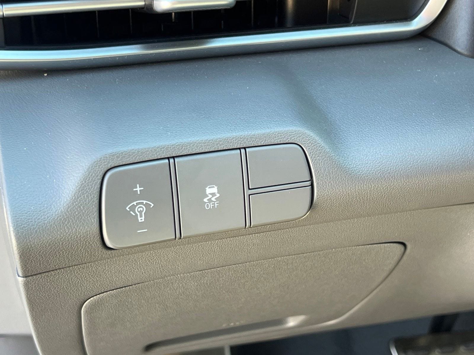 Certified 2025 Hyundai Elantra Sport FWD image 26