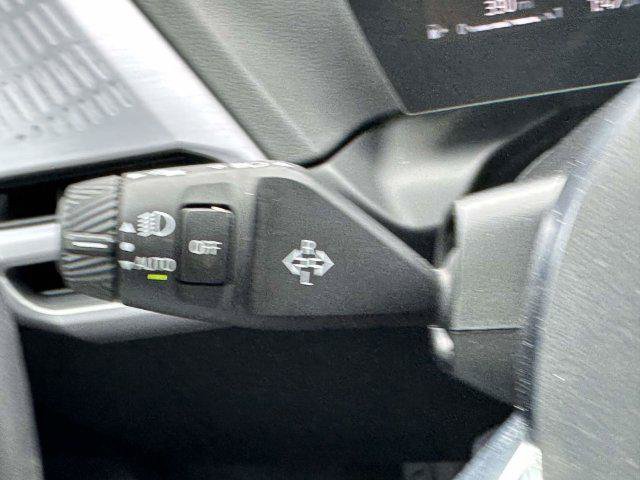 Used 2025 BMW 228i xDrive AWD/4WD image 29