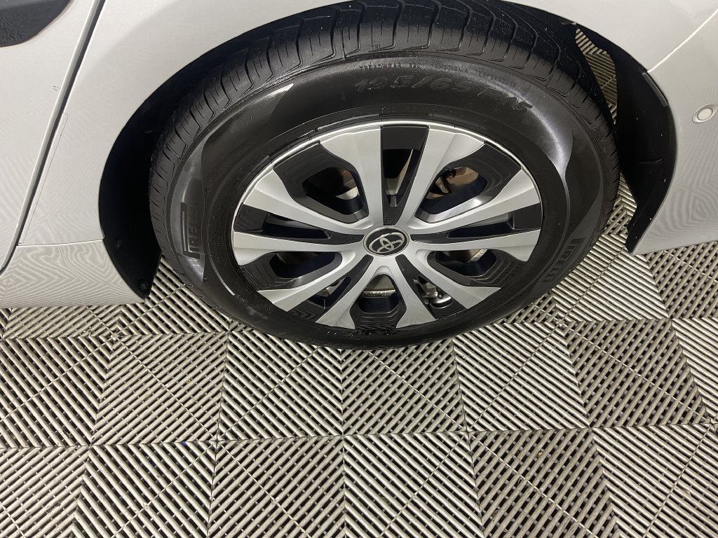 Certified 2022 Toyota Prius Prime Limited FWD image 7