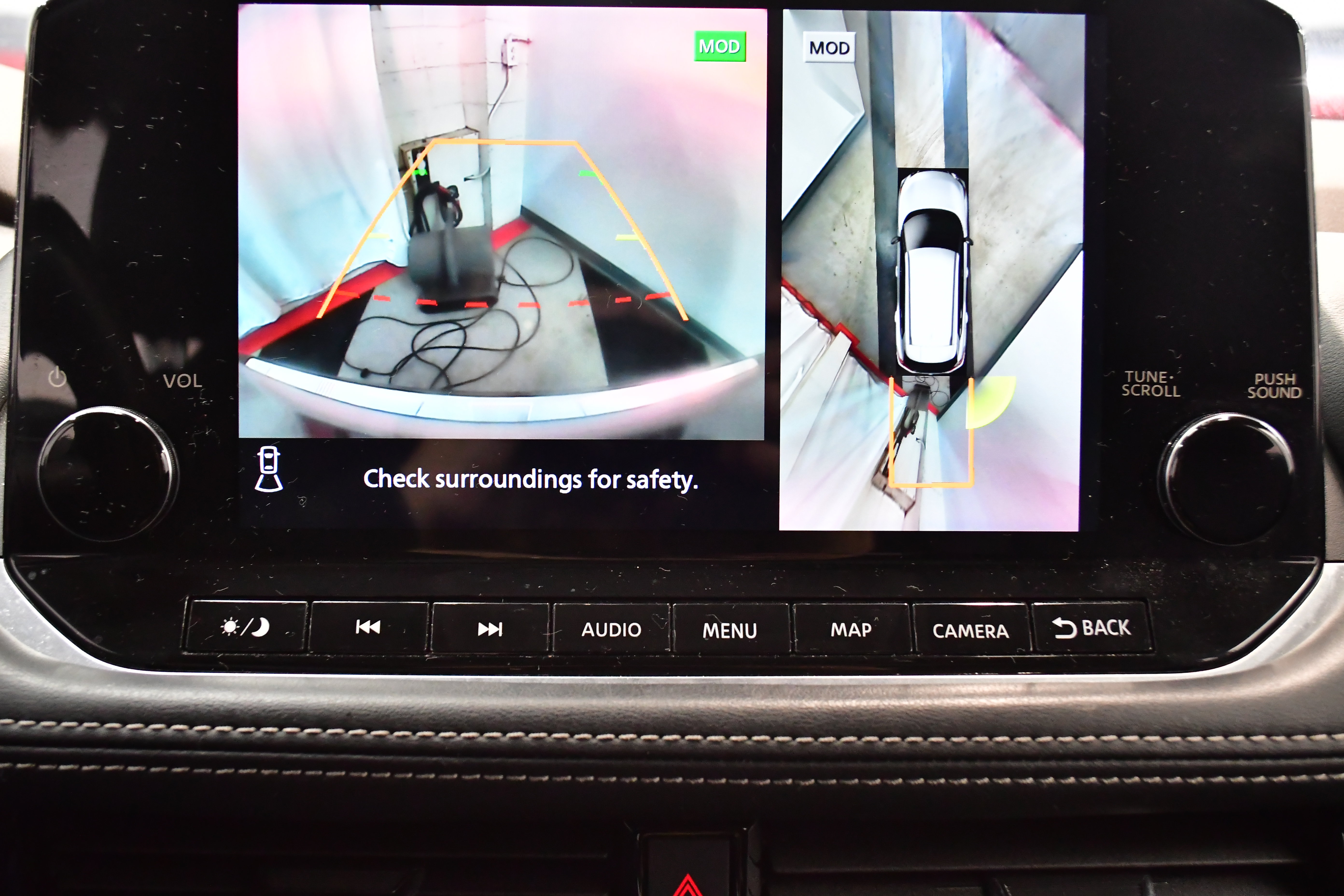 Used 2023 Nissan Rogue SL w/ SL Premium Package image 50